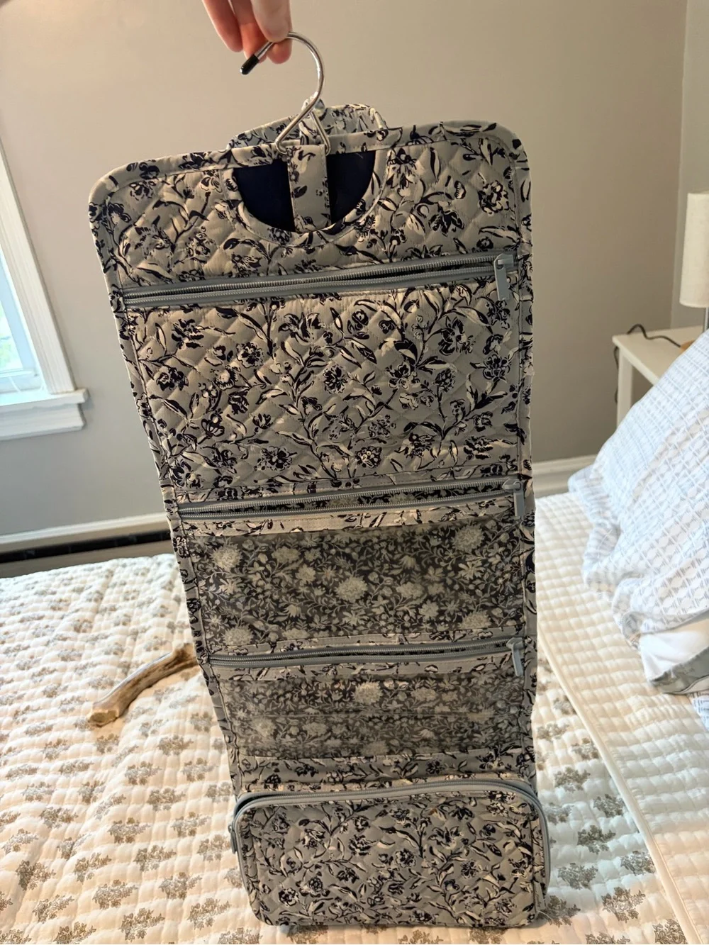 Vera Bradley Floral Quilted Hanging Organizer Skirt Bag - Gray